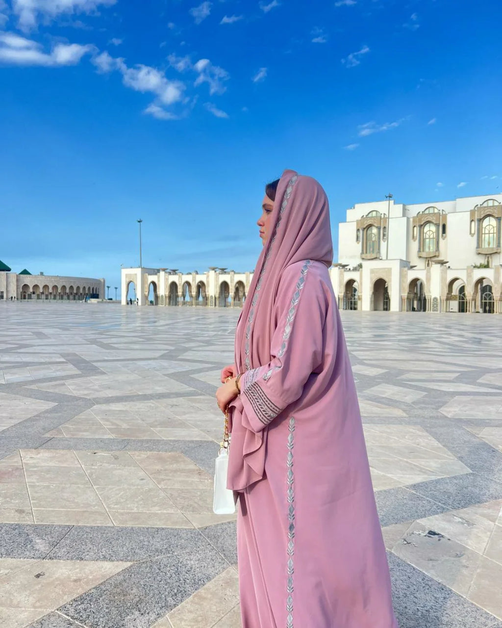 Collection Ramadan & Aïd – Abaya + Foulard