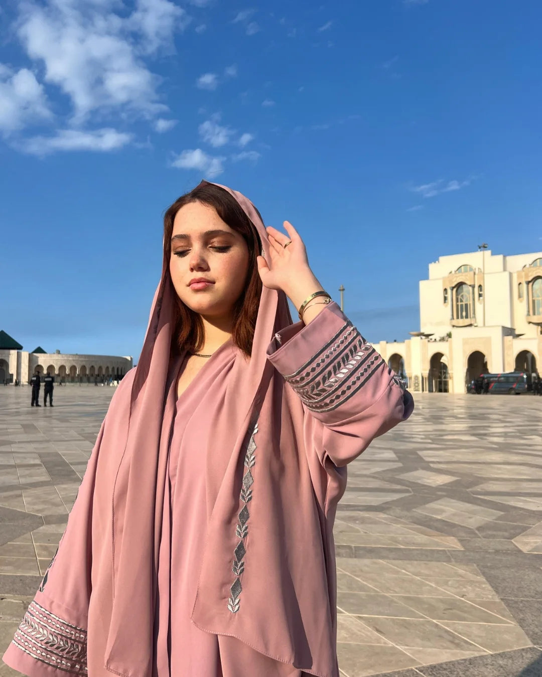 Collection Ramadan & Aïd – Abaya + Foulard