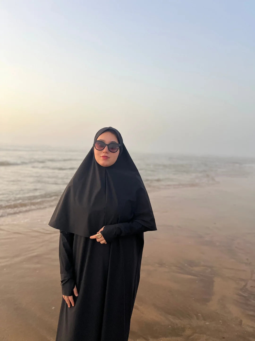 Bourkini Élégance Noire – Confort & Simplicité