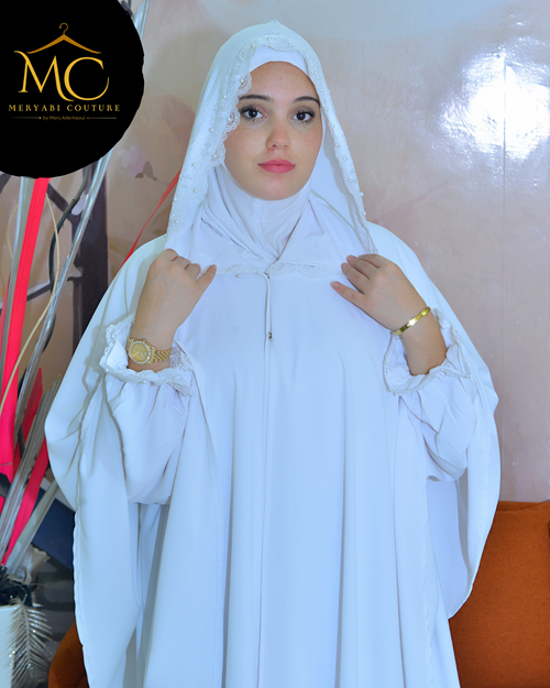 Abaya  de Prière / Omra  – Simplicité & Élégance