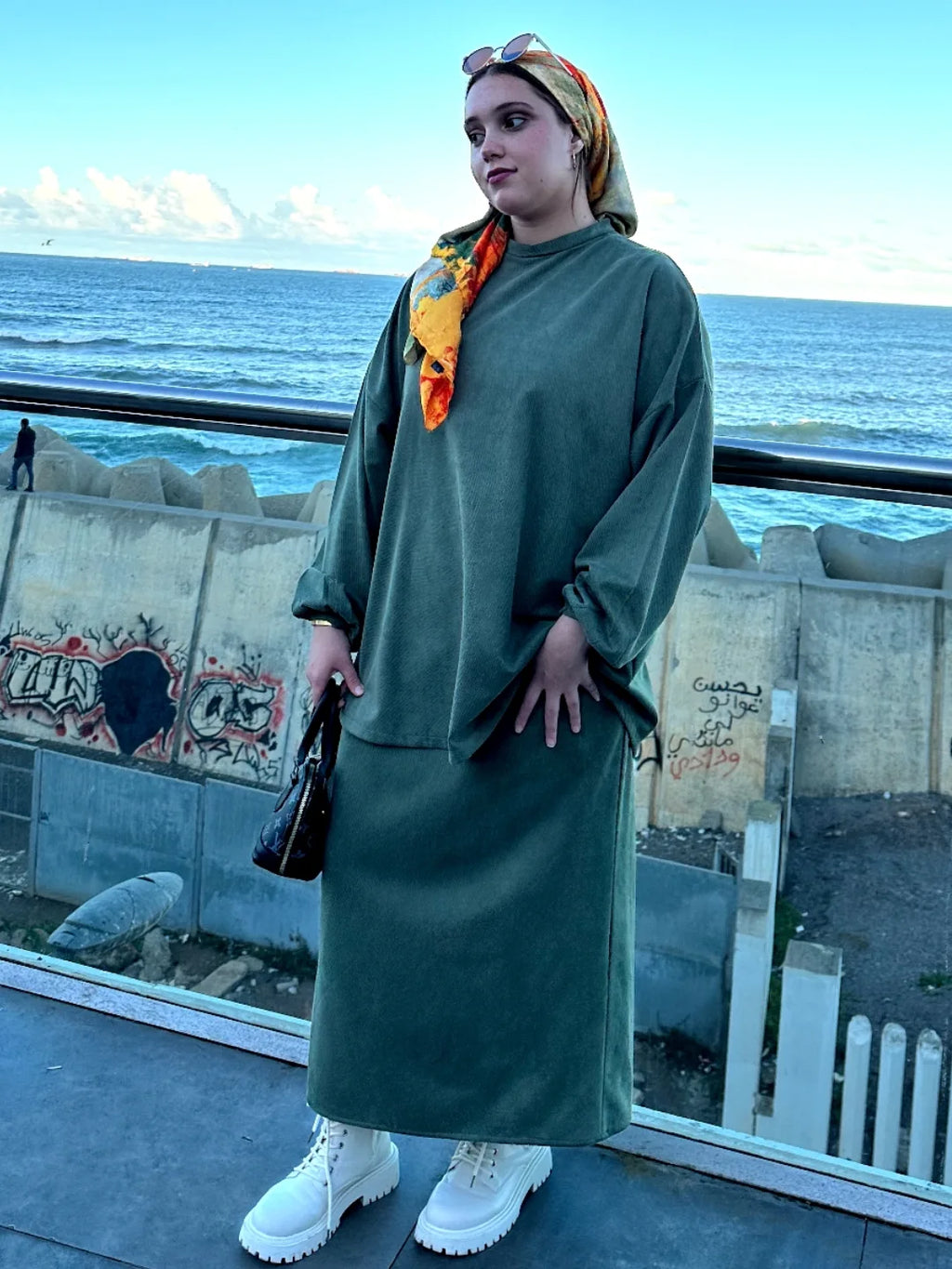 Ensemble Hijab Automnal 🍂 – Élégant & Confortable ✨