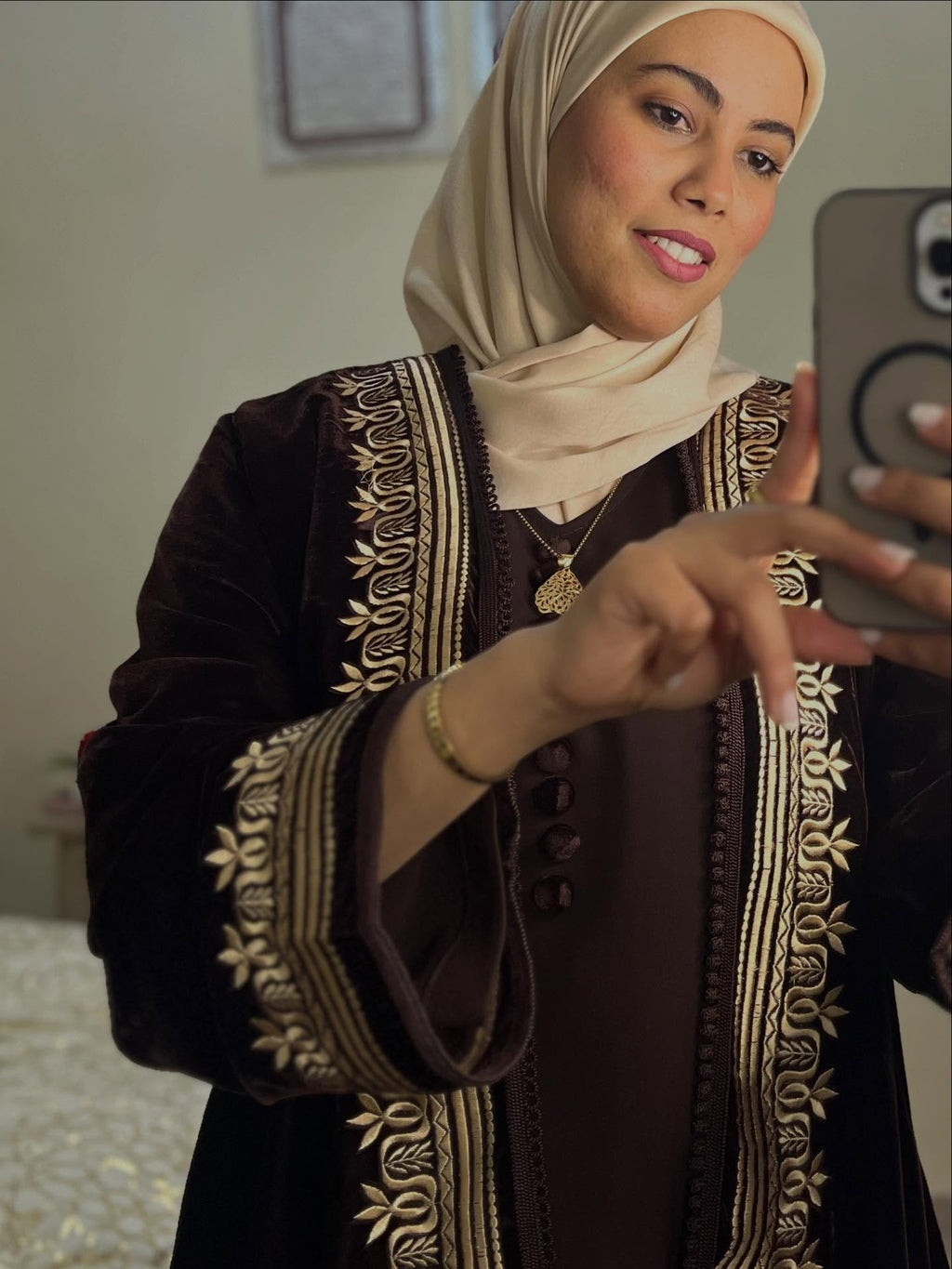 Jabador marocain élégant à broderie raffinée